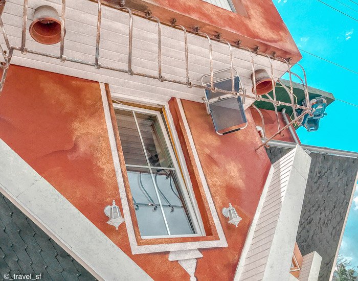 La casa sottosopra